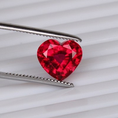 Red Ruby Blood 4,20 Ct. Form Herzschliff Mosambik Edel lose Edelstein