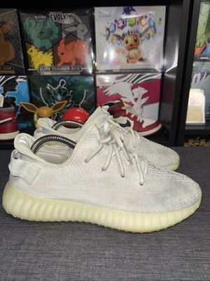 Size 8.5 - Adidas Yeezy Boost 350 V2 Low Cream White / Triple White