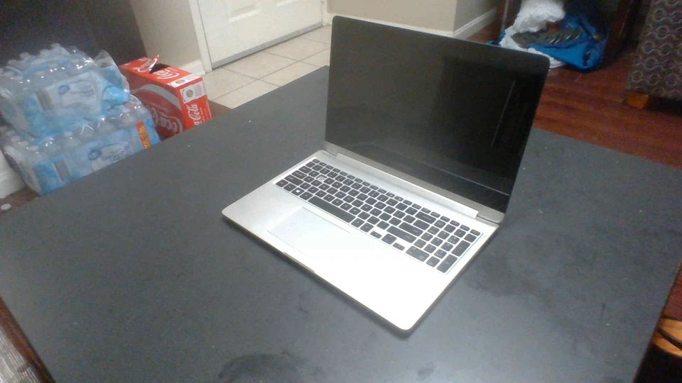 Samsung notebook 7 spin - 12GB RAM 1TB Storage 2.70GHz CPU 16in diagonal screen - Image 4 of 4