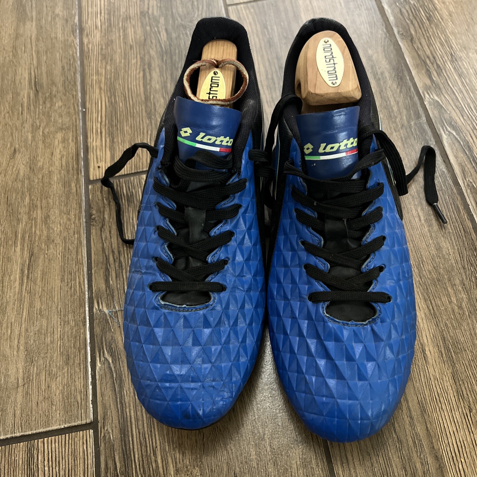 TACCHETTI CALCIO LOTTO FORZA ELITE TAGLIA 7 5