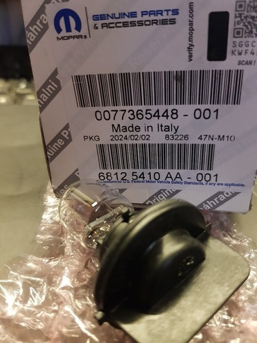 PORTALAMPADA PER LUCE DIURNA DX=SX ORIGINALE PER FIAT PUNTO EVO - Photo 2/2