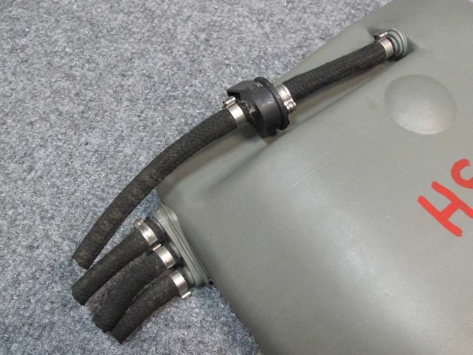 🥇83-87 BMW E24 SERIE 6 COMBUSTIBLE EVAP VAPOR CARBÓN BOTE EXPANSIÓN TANQUE OEM Foto 3 de 4