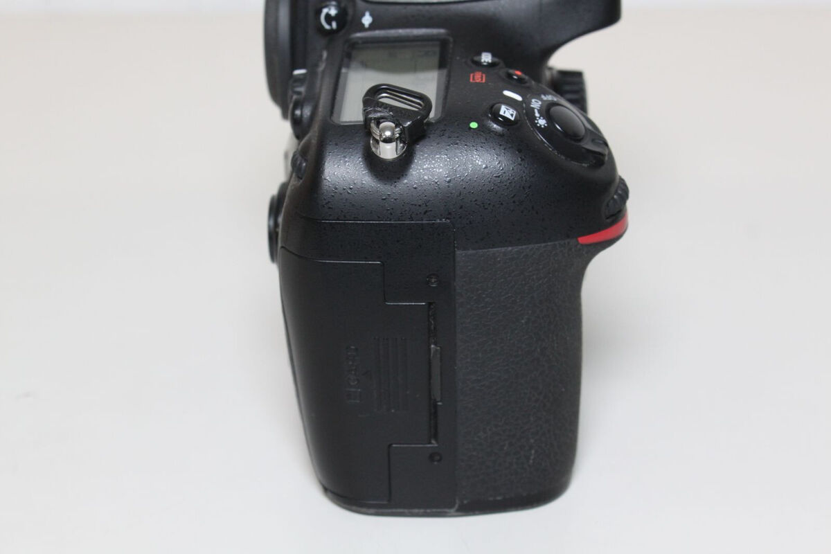 Near Mint Nikon D800 36.3MP FX Digital Camera Body Japan Near Mint Nikon D800 36.3MP FX Digital Camera Body Japan