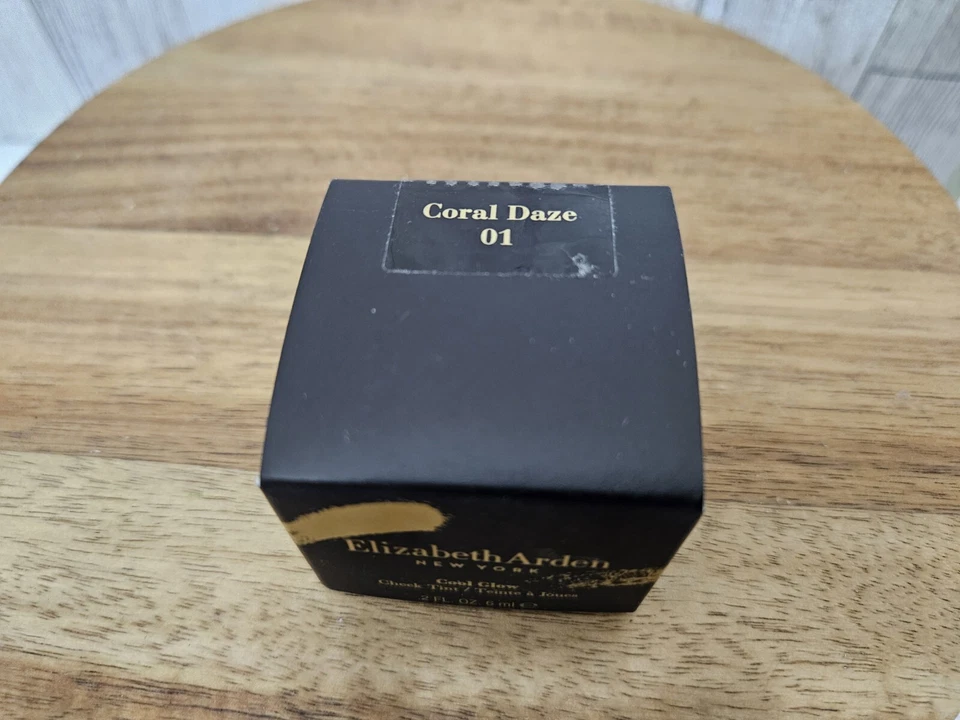 Elizabeth Arden Cool Glow Tinte de mejillas Coral Daze 01 0,2 OZ NUEVO EN CAJA Foto 2 de 3