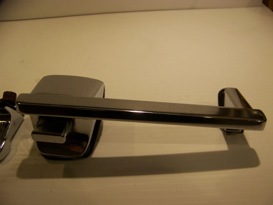 1964 CHRYSLER 300 EXTERIOR DOOR HANDLES OEM PAIR 300K  NEW YORKER NEWPORT - Image 4 of 4