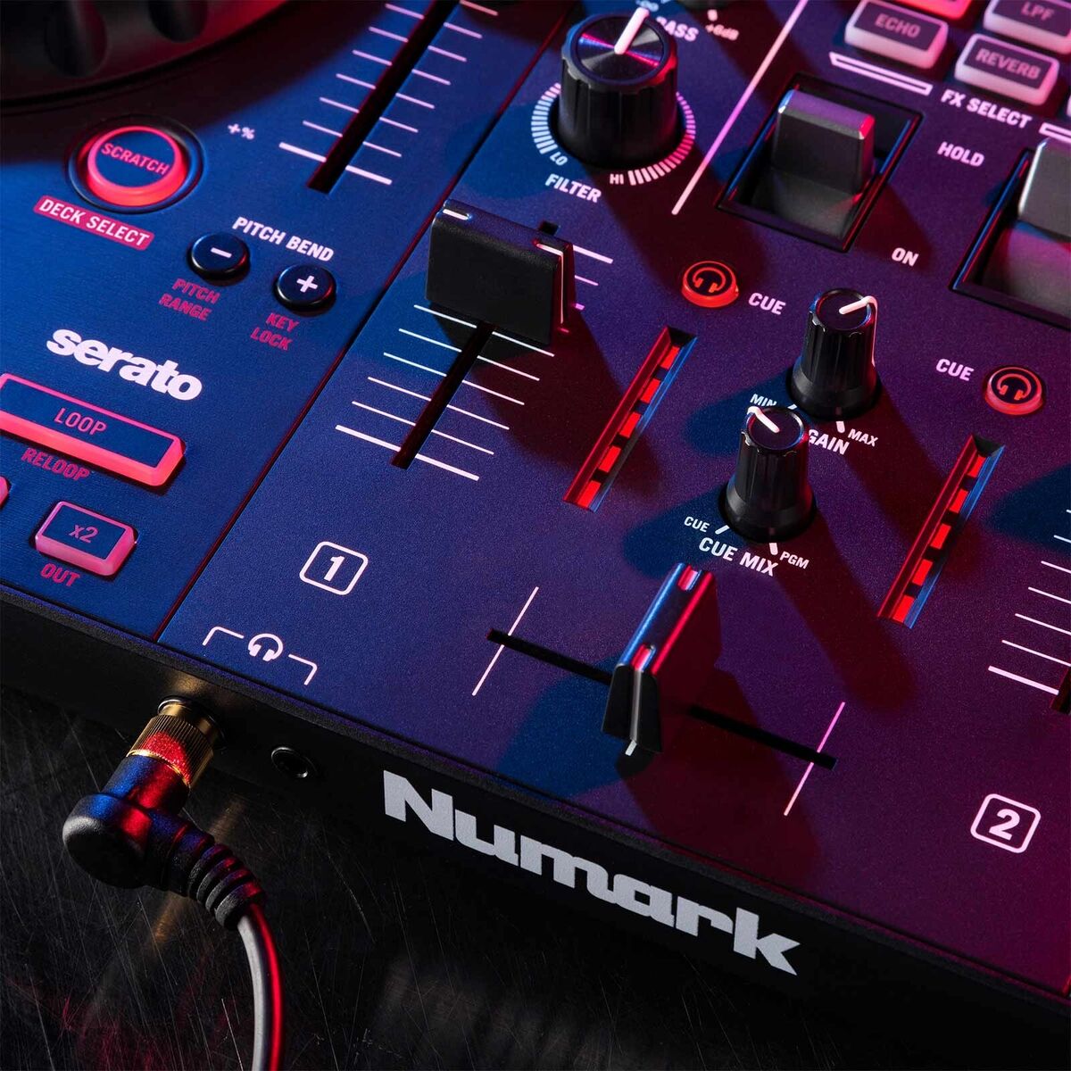 Numark Mixtrack Platinum FX Effects 4-Deck Serato DJ Numark Mixtrack Platinum FX Effects 4-Deck Serato DJ