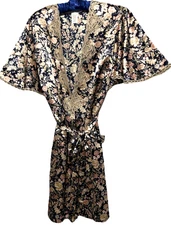 Val Mode Robe M Beautiful Floral Short Satin Belted Lace Trim Lingerie Bathrobe