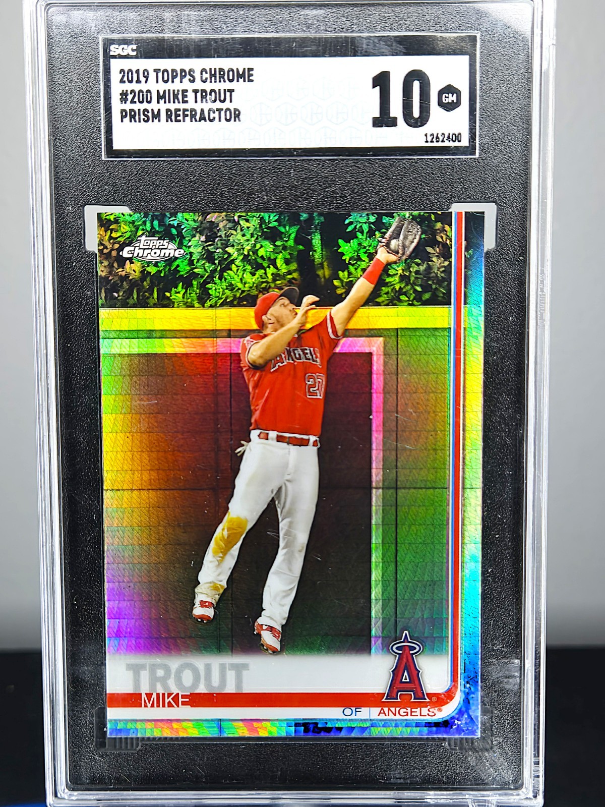 Mike Trout 2019 Topps Chrome #200 Jumping-Prism Refractor SGC 10