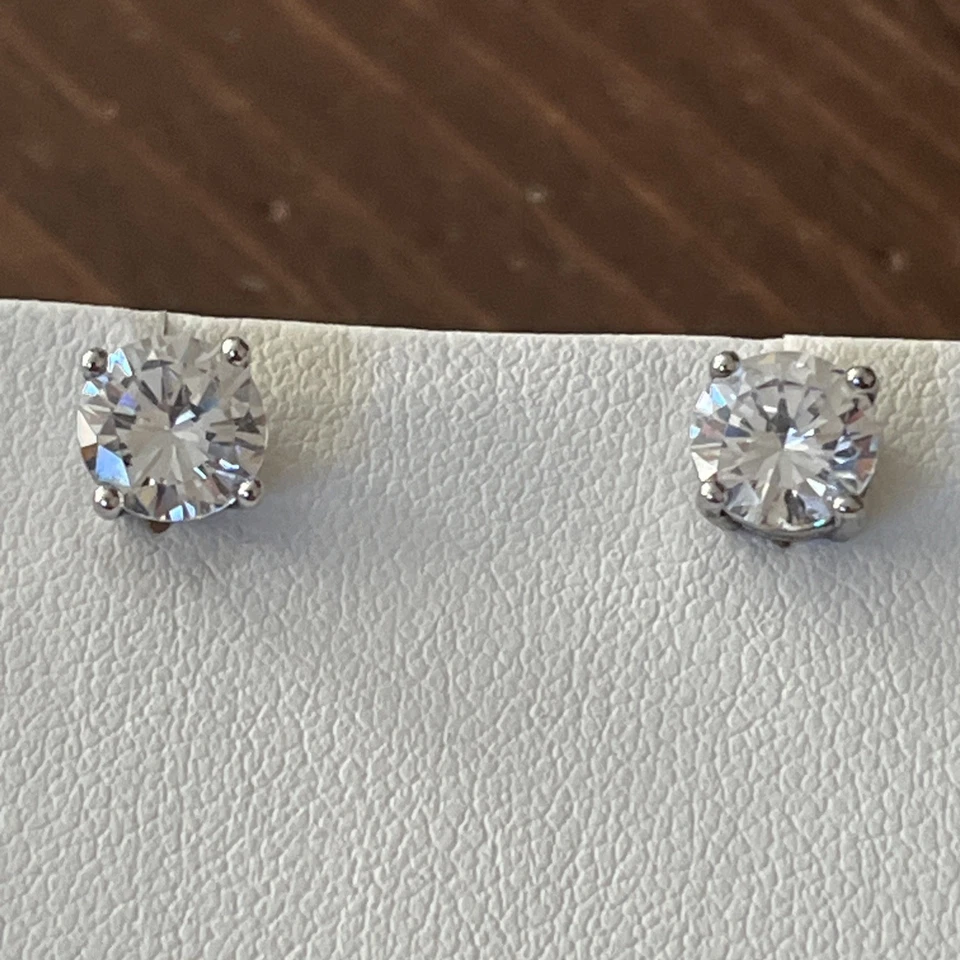 Aretes Crislu de plata esterlina enchapados en platino circonita cúbica caja original nunca usados Foto 4 de 4