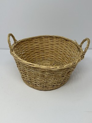 Handwoven Round Wicker Basket With Two Twisted Handles A1