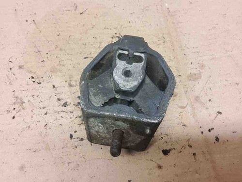 AUDI 100 4A, C4 Getriebelager 4A0399151D 2.50 Diesel 1993 32544154