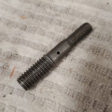 1956-1960 Pontiac V8 Cylinder Head Rocker Stud W Oiling Hole 716-14 X 516-24 1956-1960 Pontiac V8 Cylinder Head Rocker Stud W Oiling Hole 716-14 X 516-24