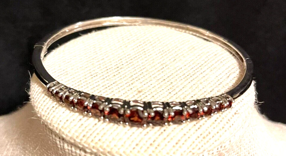 Brazalete Brazalete QVC Granate Esterlina KN Kajal Naina Granates Naturales 8" ¡Nuevo! Foto 2 de 4