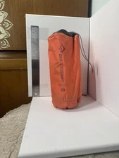 Sea to Summit Ultralight Insulated Air Sleeping Mat & Pump /Stuff Sack. New Open