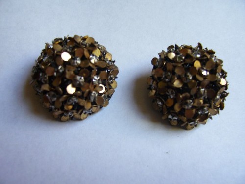 Vintage Signed Miriam Haskell 3D Gold Metal Flower Earrings - Picture 6 of 8