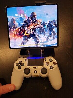 STL file Call of Duty: Modern Warfare 3 Controller Stand, Playstation PS4  PS5