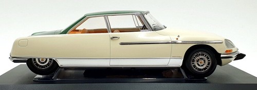 Norev 1/18 scale Diecast 181751 - 1968 Citroen DS 21 Le Leman Ivory / Met. Green - Picture 3 of 5