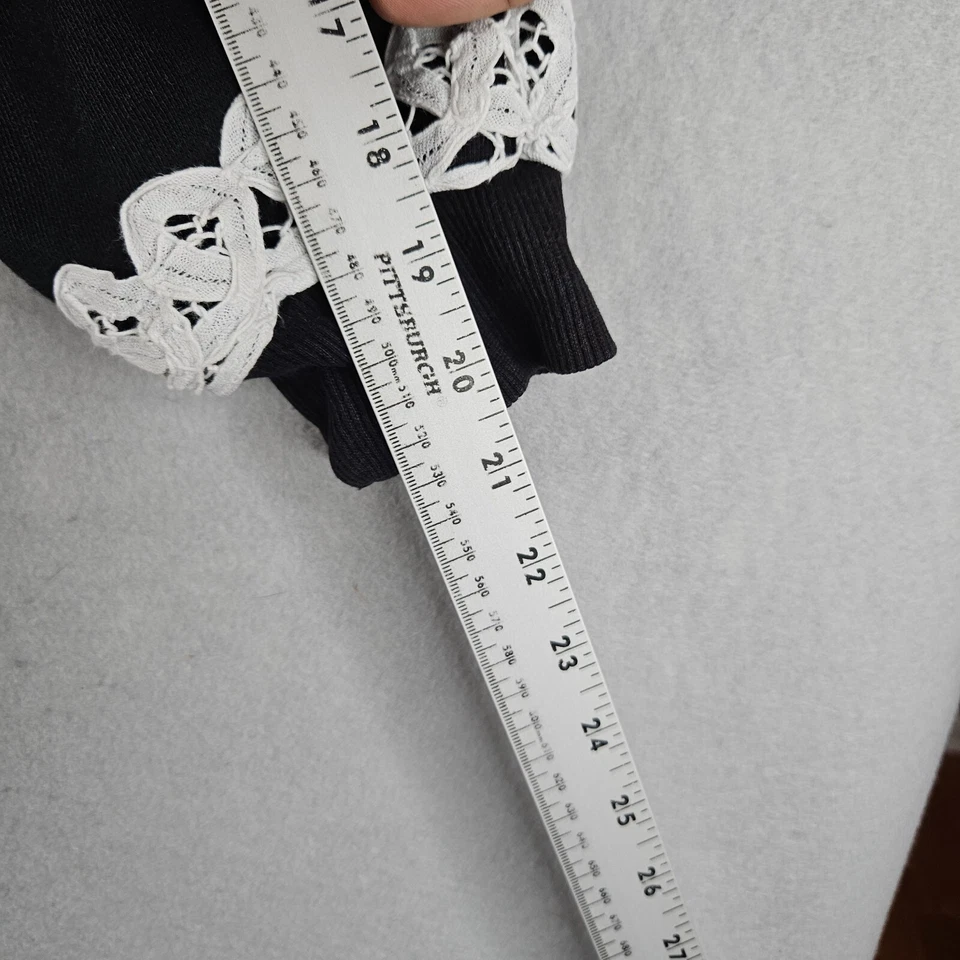 Sudadera con capucha Mulisha de metal vintage para mujer M apliques negros adornados Y2K ropa de calle Foto 2 de 4