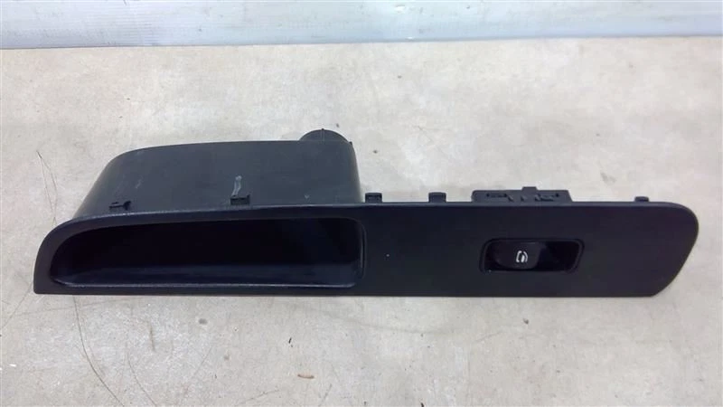 2018-2021 MERCEDES-BENZ SPRINTER 2500 RIGHT FRONT WINDSHIELD BEZEL 
