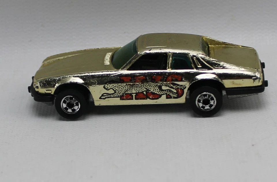 Винтажный литой автомобиль 1977 Jaguar XJS Гонконг - Изображение 2 из 3