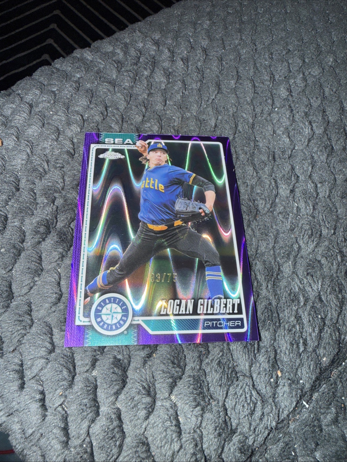 2026 Topps Chrome Logan Gilbert #176 Purple Raywave/75 Mariners