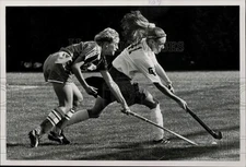 Press Photo Carly Zere and Deri Slovler at Lower Dauphin Field Hockey Game