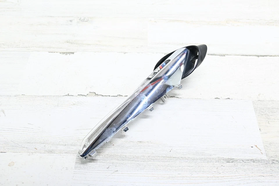 08-13 BMW E90 E92 E93 M3 Left Driver Side Fender Grille Side Marker Emblem OEM - Image 3 of 4