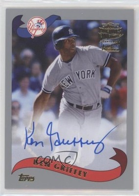 2021 Archives Fan Favorite 2002 Topps Silver 40/99 Ken Griffey #FFA-KG Auto e6p