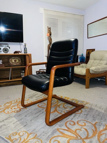 Verco Black Leather & Cherry Wood Desk/Office/Dining/Armchair - Danish Style - Picture 2 of 20