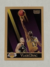 1990-91 SkyBox #135 Vlade Divac Los Angeles Lakers