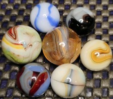.74"-.58" VINTAGE/MODERN MARBLES LOT  MINT-/NM-