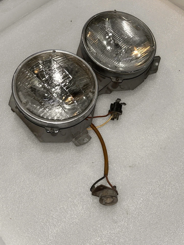 59-68 Lámpara Faro Lateral Izquierdo o Derecho Mercedes W111 220sb 250se *OEM* De Colección Foto 3 de 4
