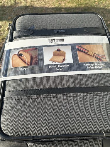 Herringbone Deluxe Carry-On - Picture 12 of 17