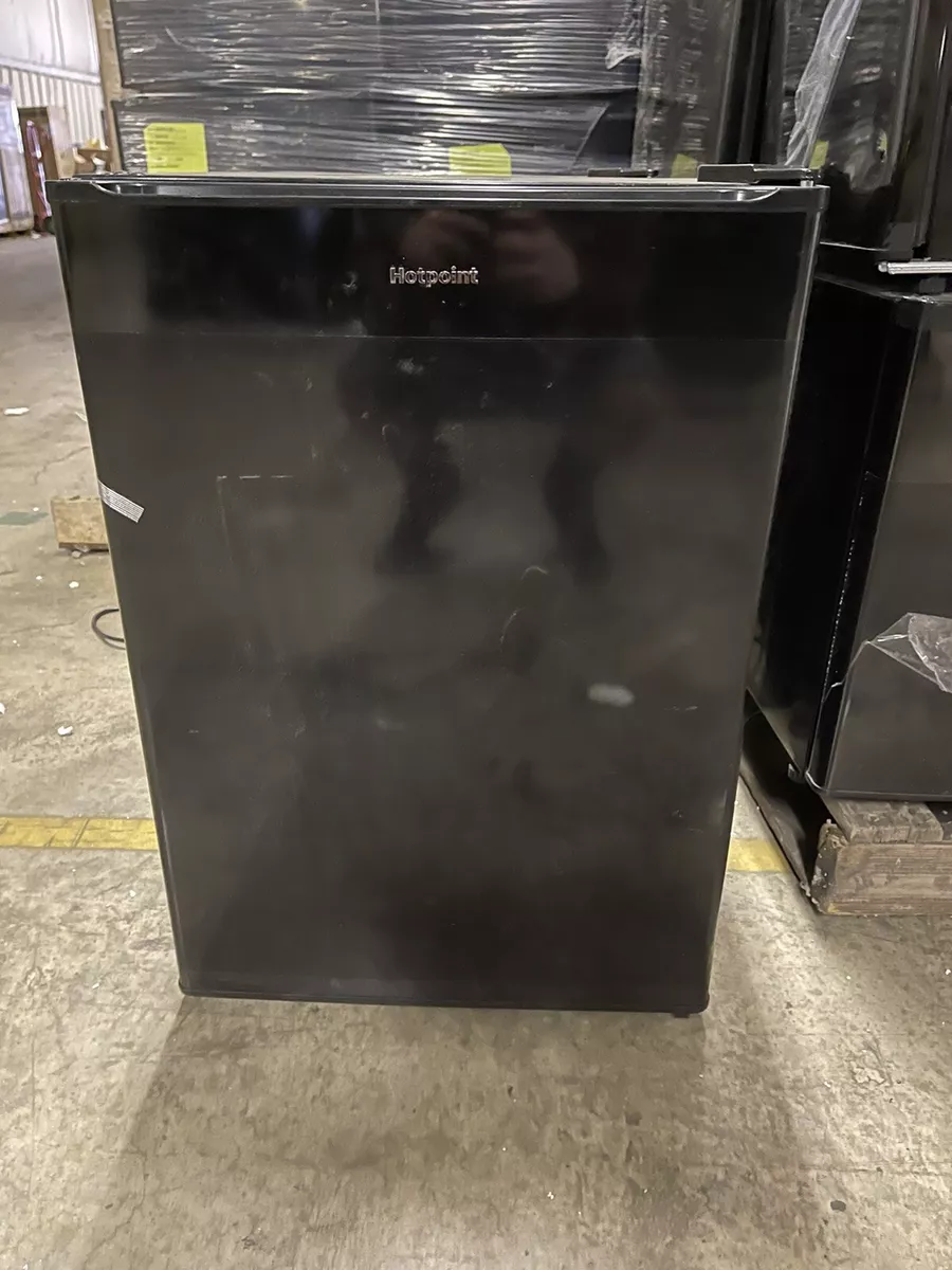 Hotpoint small 2024 fridge freezer
