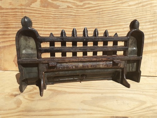 FIRE PLACE VINTAGE FRET GUARD CAST IRON OLD DAMPENER DUST GRILL KNIGHTS ENGLISH - Picture 6 of 12