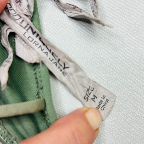 Lorna Jane Sport Bra Medium Strappy Crossback Green Wire Free Adjustable Back - Picture 7 of 9