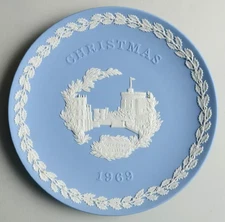 Wedgwood Jasperware Christmas Collectors Plates - Take your pick ~