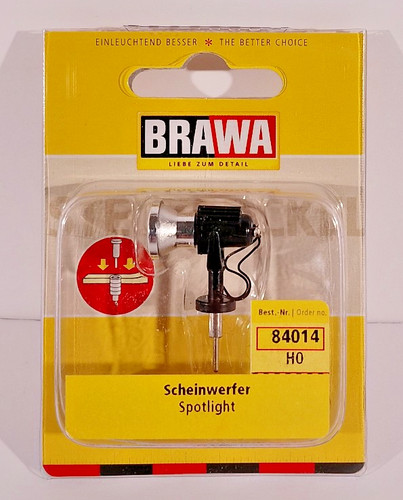 Foco Brawa 84014 con toma de pasador - Fácil instalación escala HO nuevo | Condition: New