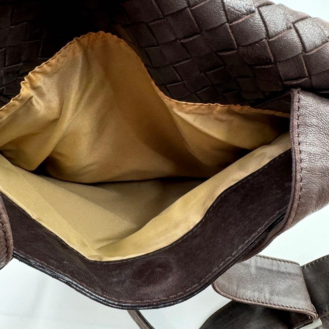 Bottega Veneta Brown All-Leather Shoulder Bag Adjustable Strap Authentic Used thumbnail 18