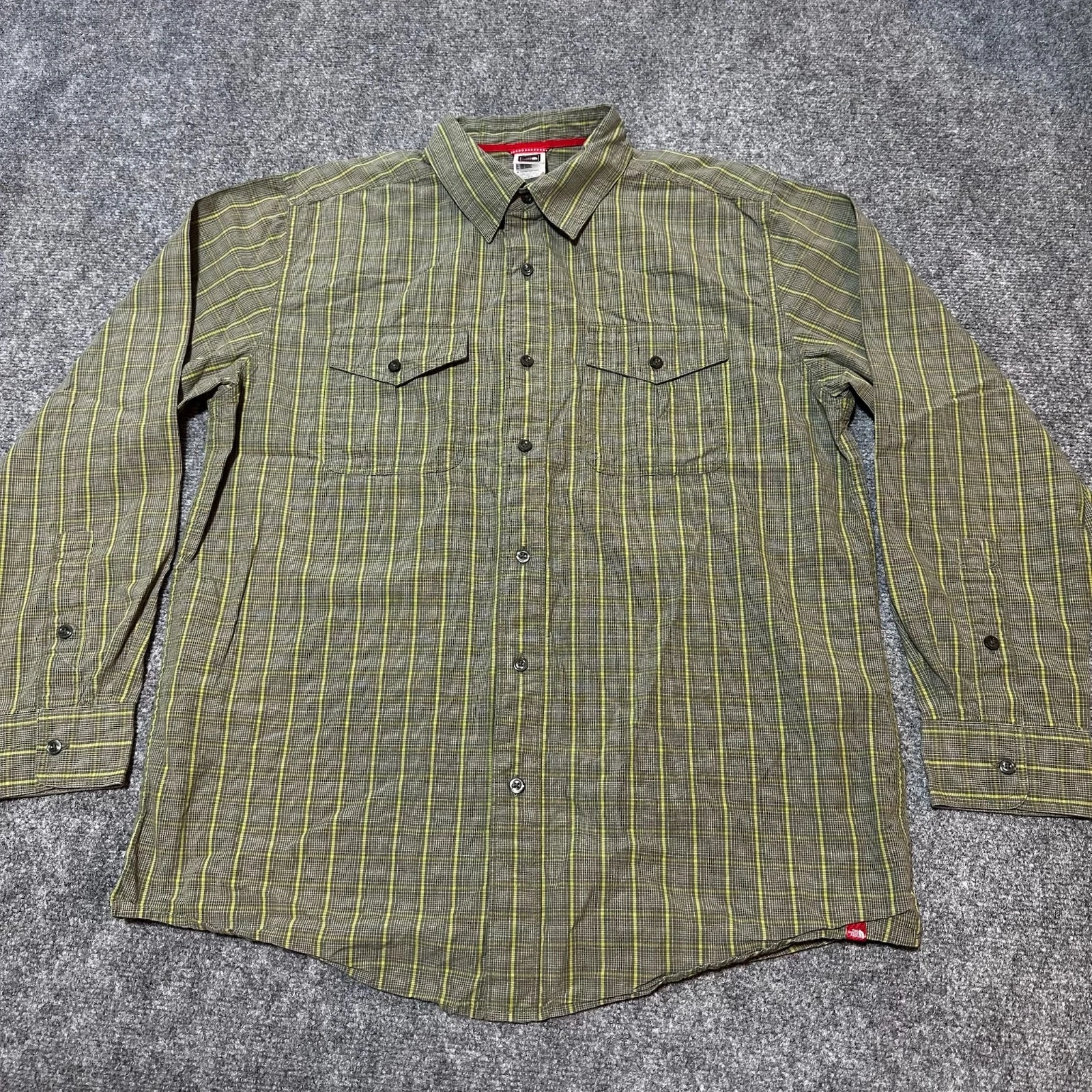 The North Face Shirt Mens Large Green Plaid Button Up Collared Long Sleeve