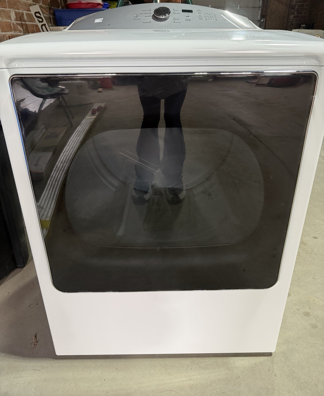 White Kenmore Electric Clothes Dryer