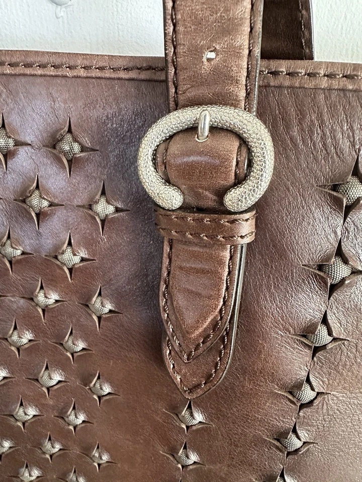 Auténtico BOLSO DE MANO GRANDE GIANFRANCO FERRE CUERO MARRÓN RARO Foto 2 de 4