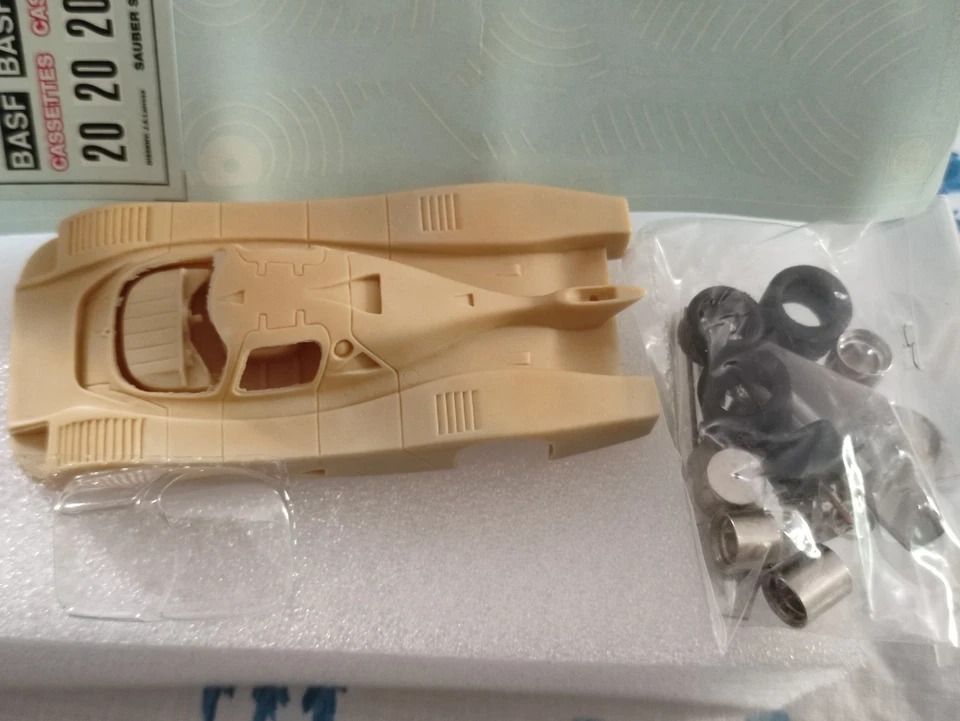 SAUBER FORD SHA C6 BASF Le Mans 1982 kit MINI RACING n°0438  1/43  - Immagine 4 di 4