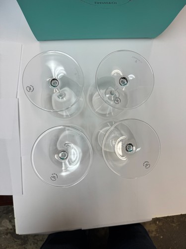 Tiffany & Co. Connoisseur Pinot Noir Wine Glass in Crystal Glass, Set of Four - Picture 9 of 19