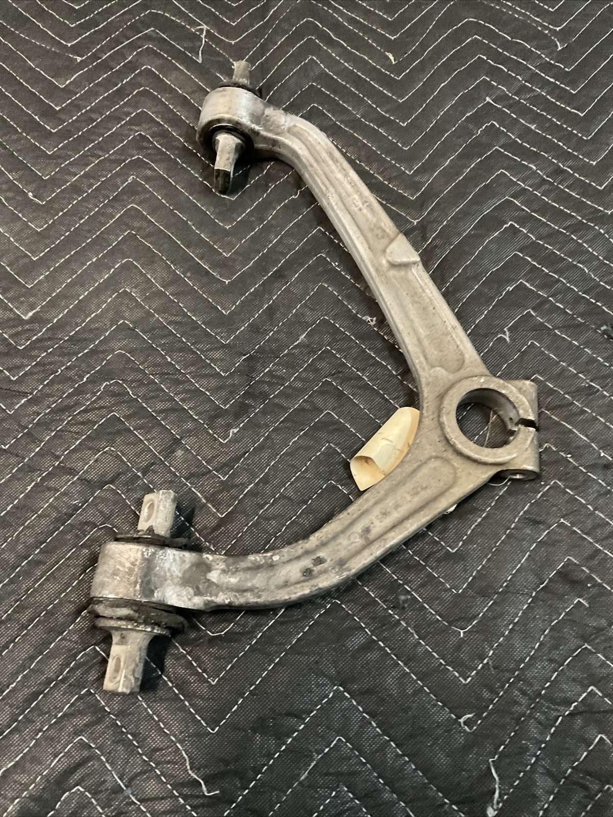 2018 AUDI R8 REAR LEFT UPPPER CONTROL ARM OEM DE 4S0 505 361