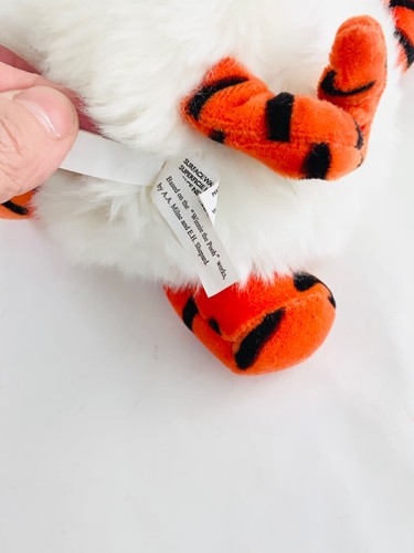 Disney Tigger Snowman Plush Soft Toy Beanie 2002 Winnie the Pooh Collection - Picture 7 of 24