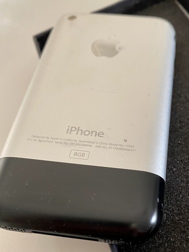 Apple 1st Generation iPhone 2G 8GB -#207 MA712LL/A A1203 - iOS 1.0.1 - UNLOCKED - Picture 7 of 12