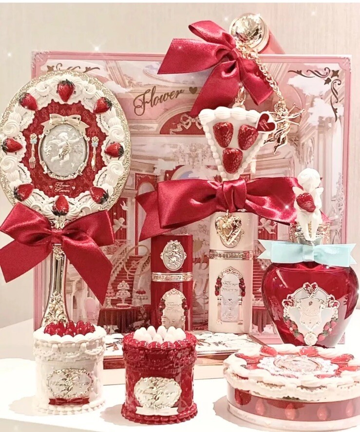 CeriseBox ストロベリー　ファンシートイ　チェリーズ　ペーパーボックス 11in1 Flower Knows Strawberry Cupid BOX Blush Mirror Lipstick With