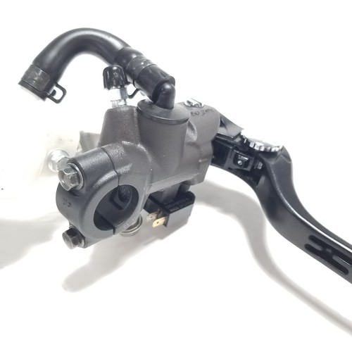 2024 11-25 SUZUKI GSXR750 GSXR600 OEM FRONT BRAKE MASTER CYLINDER W/ LEVER - Picture 9 of 16