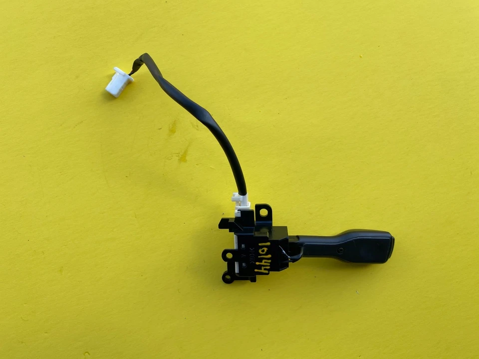 2005-2010 TOYOTA AVALON VOLANTE CONJUNTO DE INTERRUPTOR DE CONTROLE DE CRUZEIRO FABRICANTE DE EQUIPAMENTO ORIGINAL 18A227 - Imagem 3 de 4